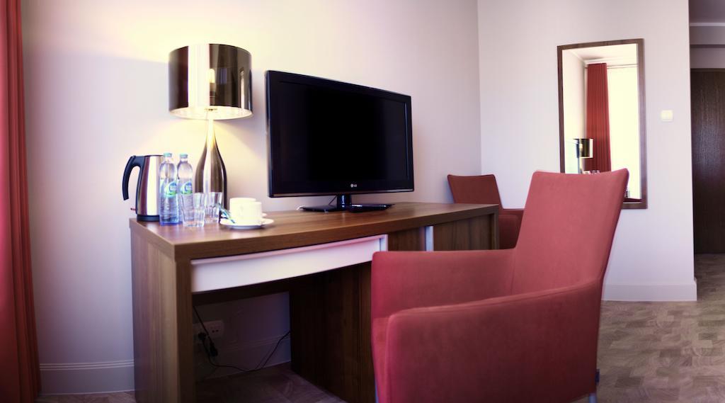 Apartamenty Mesa Grill Restaurant Cafe Dźwirzyno Habitación foto